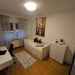 Düsseldorf Apartment
